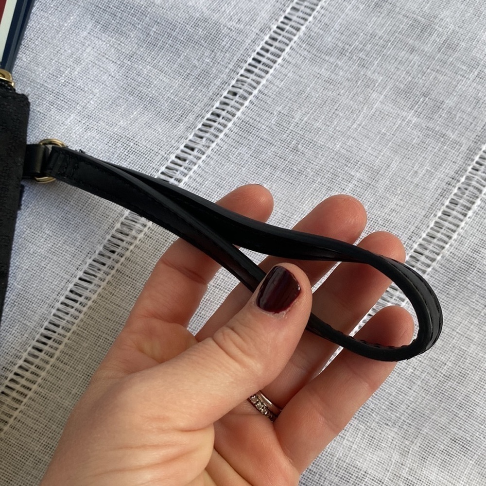 Tommy Hilfiger NWOT black wristlet. - Picture 8 of 13